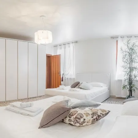 Palace Tintoretto By Wonderful Italy