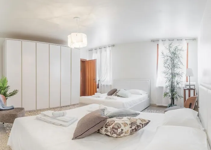 Palace Tintoretto By Wonderful Italy