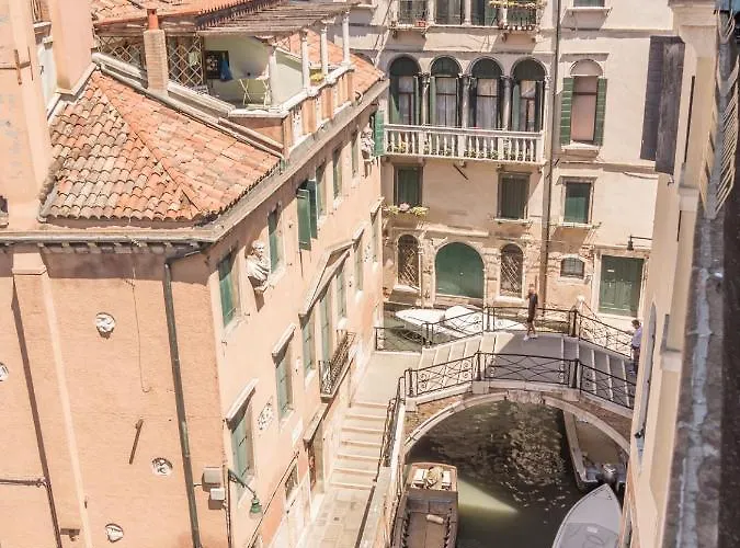 Palace Tintoretto By Wonderful Italy Velence