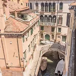 Palace Tintoretto By Wonderful Italy Benátky